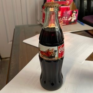 Coca-Cola Coke Bottle Christmas 1997 Glass Unopened Vintage